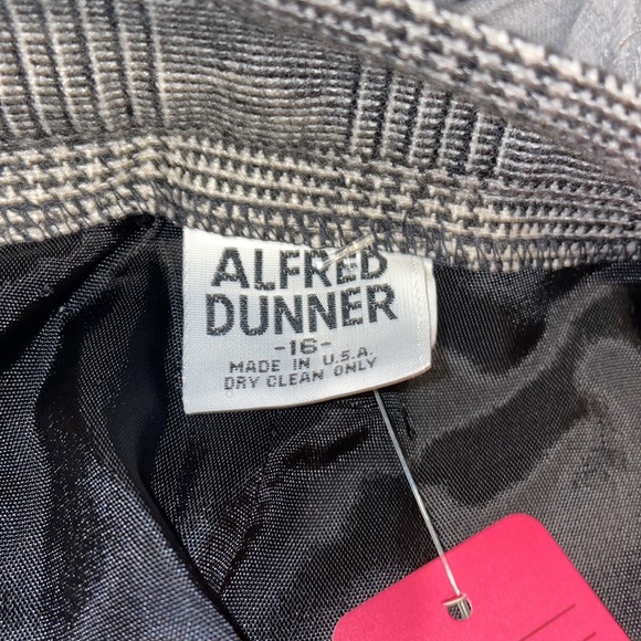 •ALFRED DUNNER•NWT BLACK & WHITE PLAID PLEATED WOOL BLEND TROUSERS SIZE 16 - Picture 9 of 10